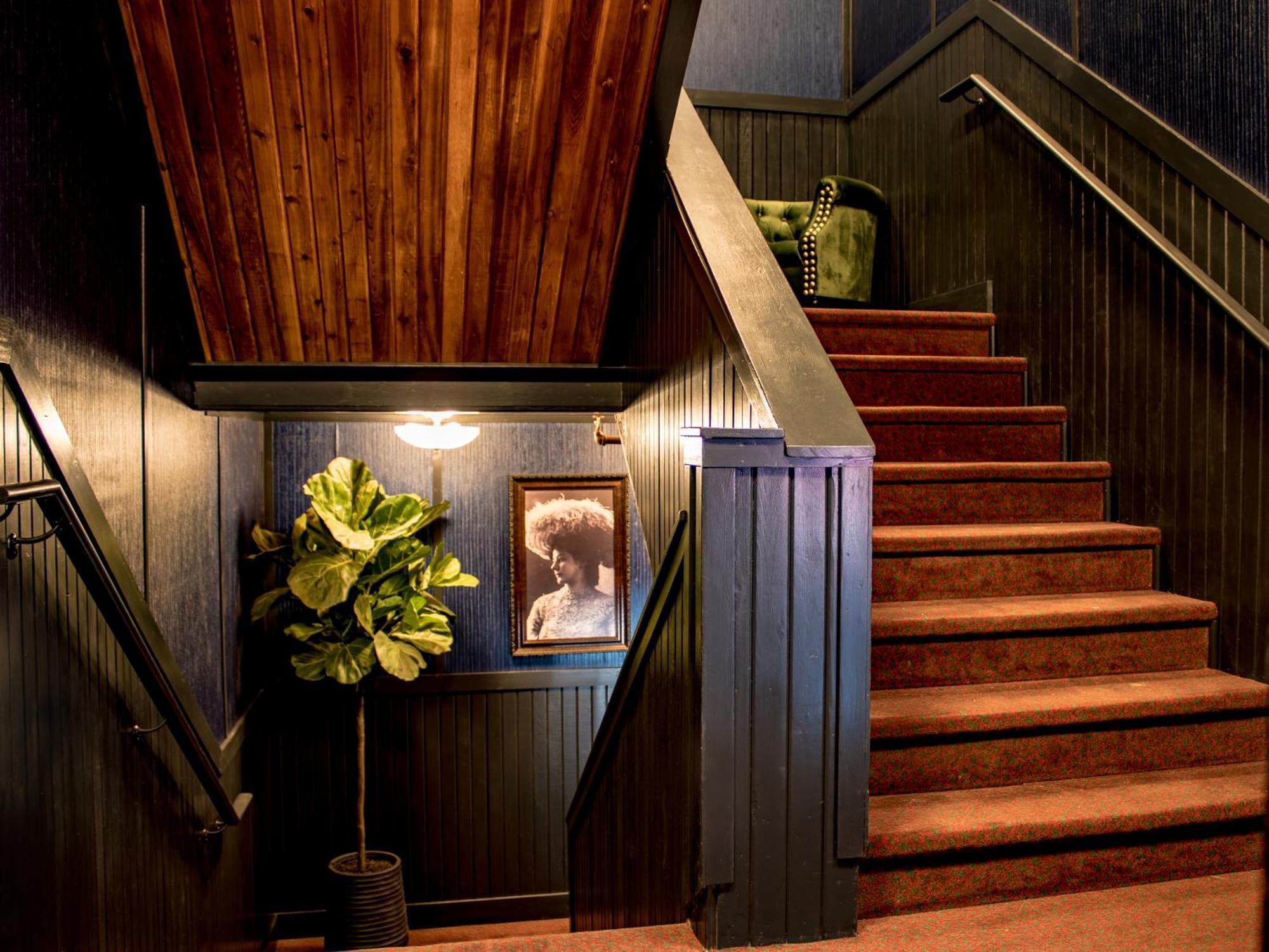 Midnight Sun, A Coast Hotel Dawson City Exterior photo